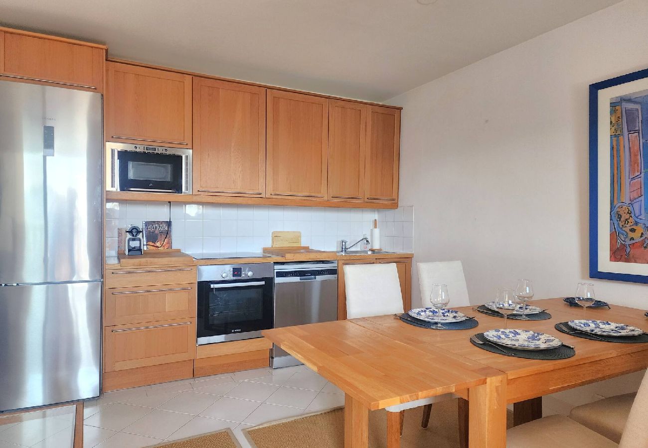Apartment in Théoule-sur-Mer - Magnificent 2p sea view and swimming pool 