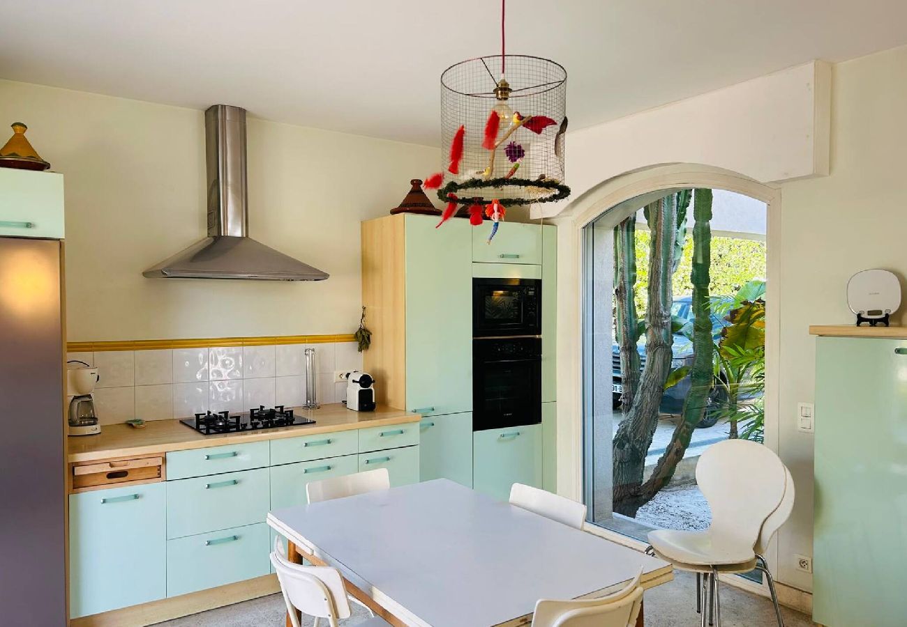 House in Vallauris - 4-bedroom villa with sea view and private pool 