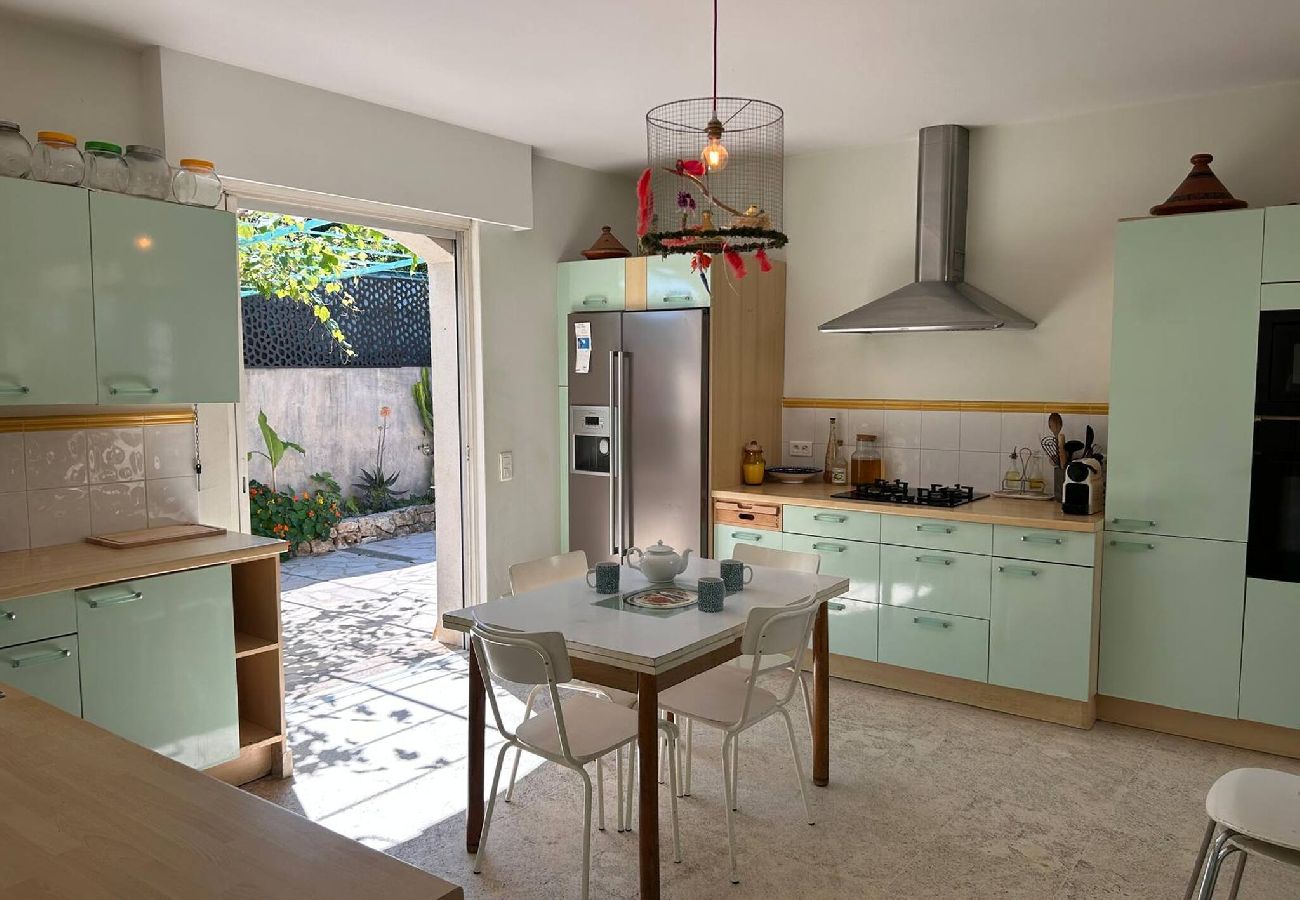 House in Vallauris - 4-bedroom villa with sea view and private pool 