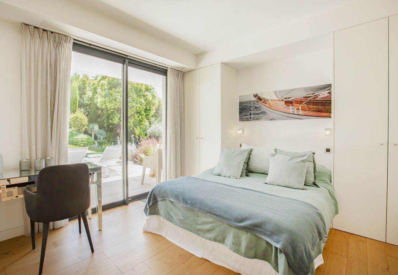 Villa in Le Cannet - 4 bedroom Californian villa with private pool - 1km from Cannes