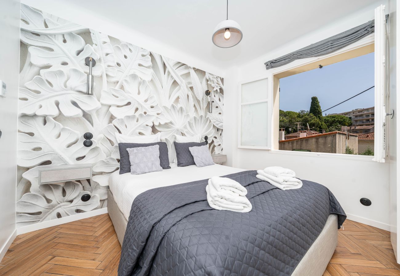 Villa in Cannes - Renovated 5 bedroom villa 1km from la croisette