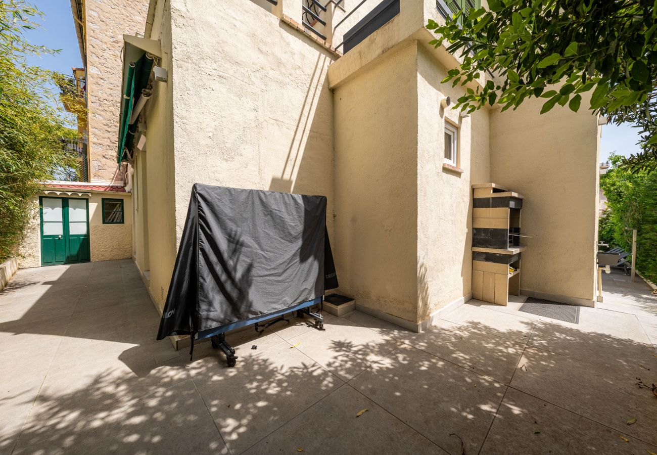 Villa in Cannes - Renovated 5 bedroom villa 1km from la croisette