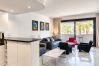 Apartment in Cannes - 3-bedroom apartment with sea view on the Croisette