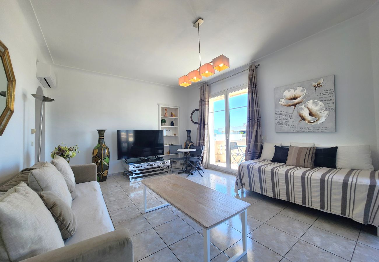 Apartment in Cannes - 2bed flat on the Croisette - 50m from the beach
