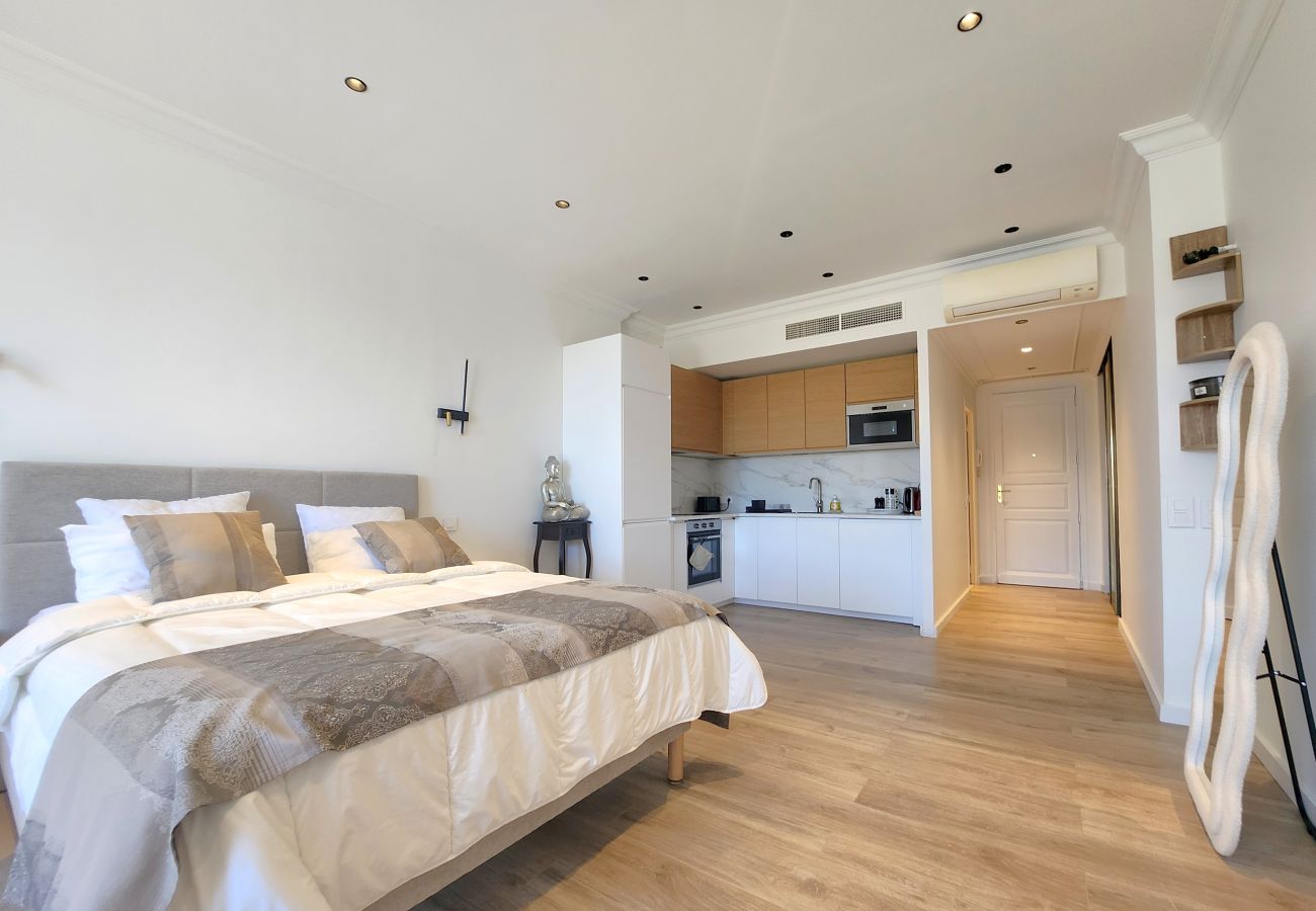 Studio in Cannes - Magnificent studio on the Croisette - 50m from the beaches