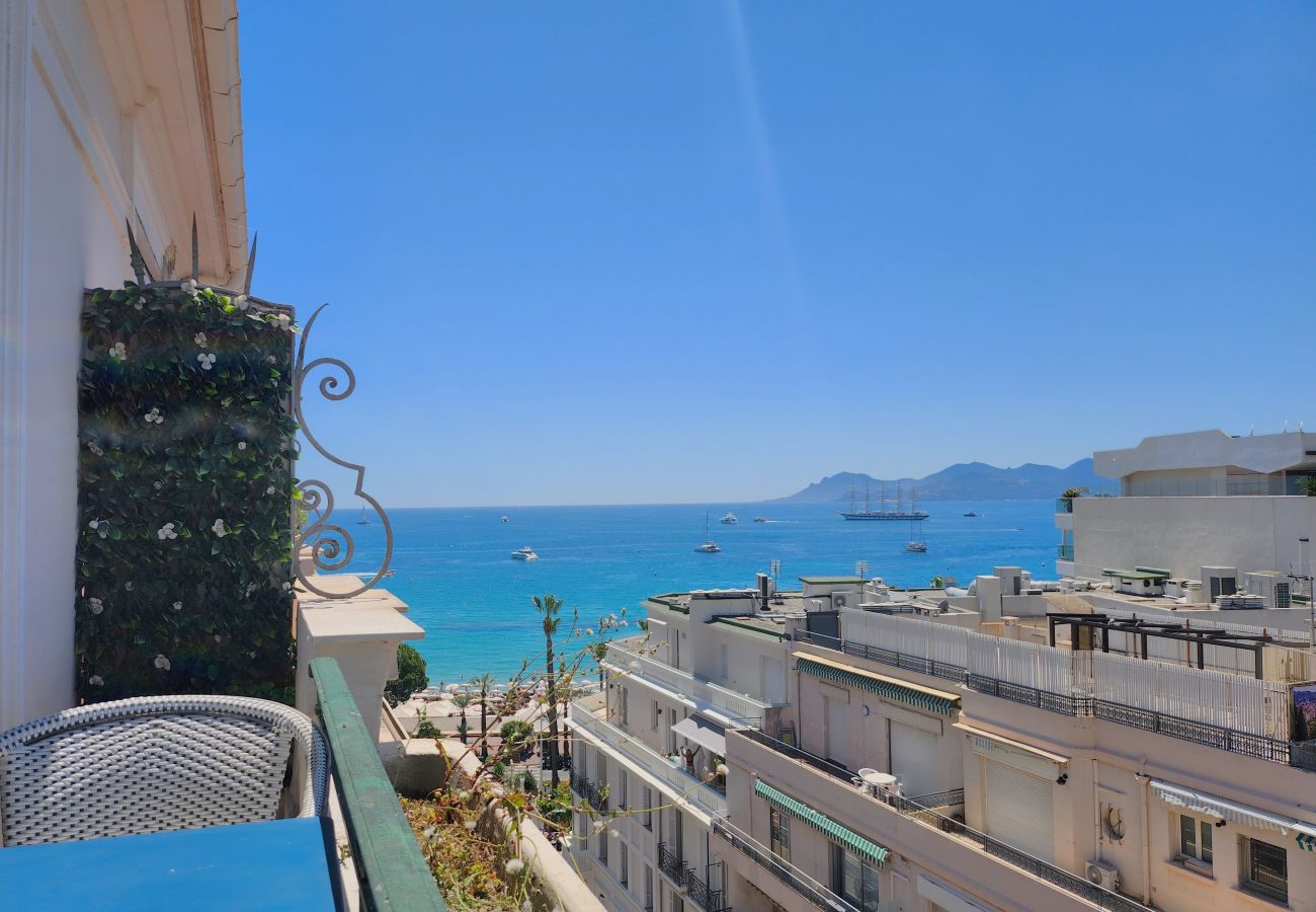 Studio in Cannes - Magnificent studio on the Croisette - 50m from the beaches