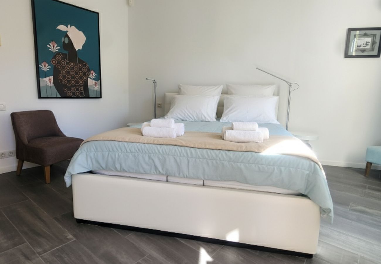 Apartment in Cannes - 2-bedroom flat in Cannes city centre