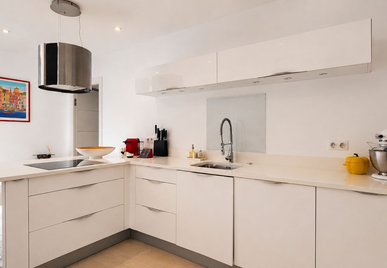 Apartment in Cannes - 2-bedroom flat in Cannes city centre