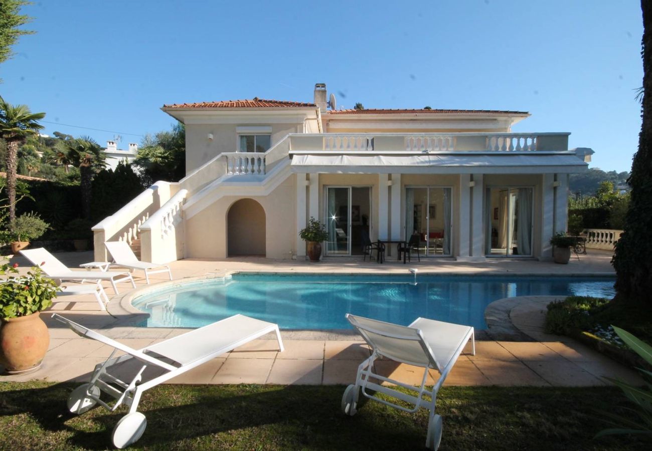 Villa in Cannes - 5-bedroom villa in central Cannes with private pool