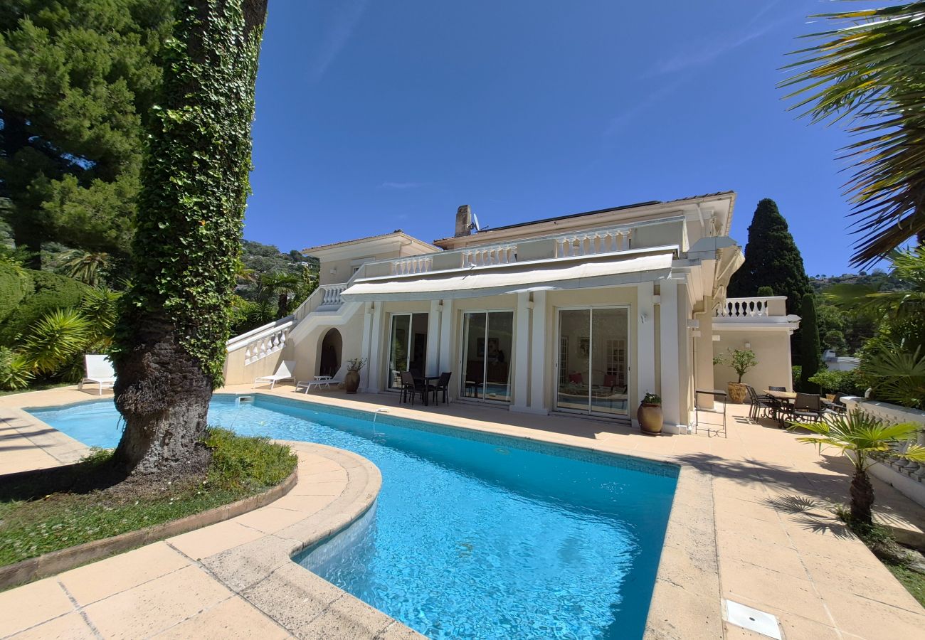 Villa in Cannes - 5-bedroom villa in central Cannes with private pool