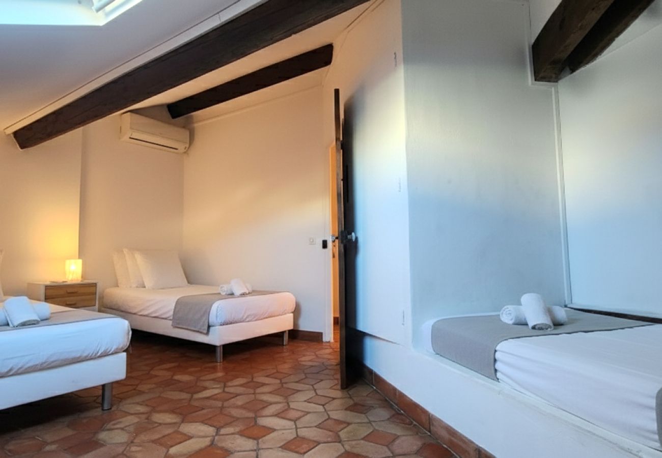 Apartment in Cannes - 2-bedroom apartment in central Cannes with terrace - 800 metres from La Croisette