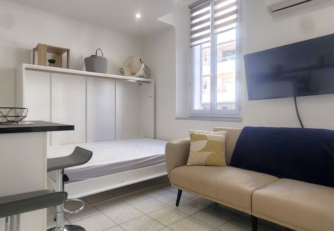 Studio in Cannes - Charming studio apartment in central Cannes - 700 metres from La Croisette