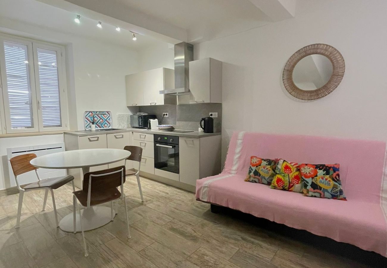 Apartment in Cannes - 2-room flat in central Cannes - 200m from the beaches 