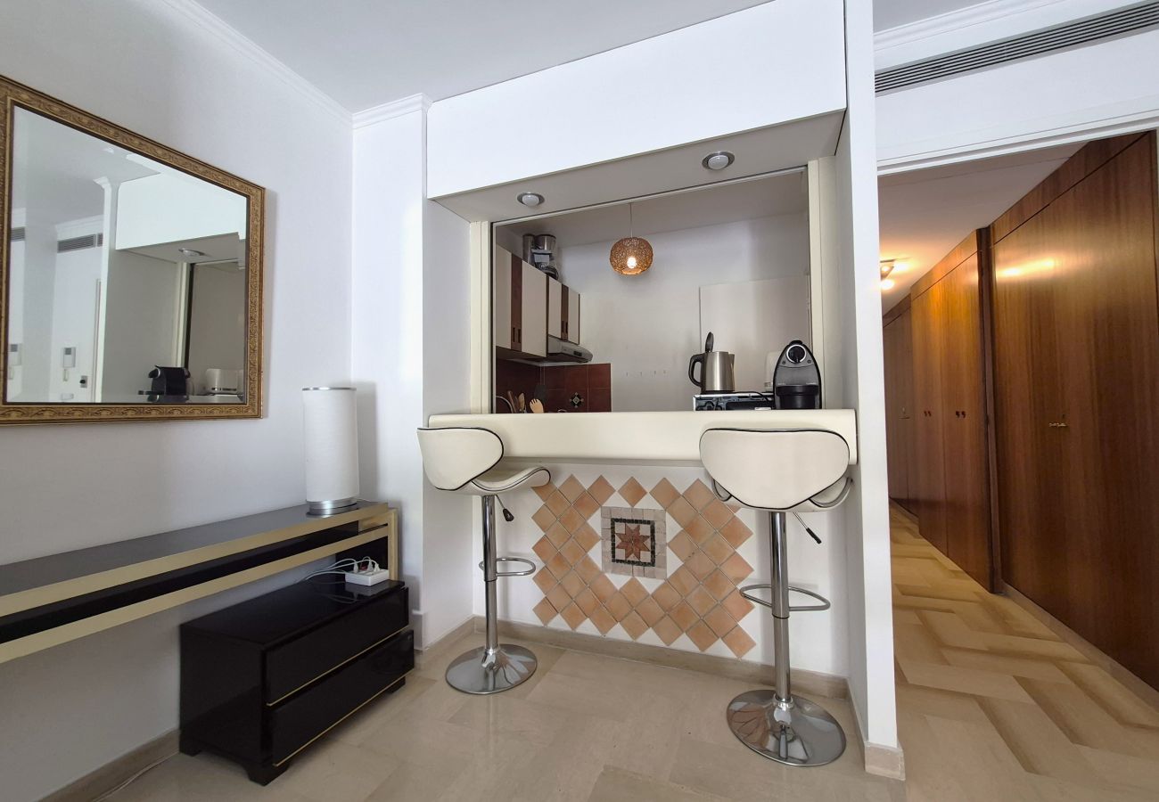 Studio in Cannes - Studio apartment in Gray d'Albion, central Cannes - 50 meters from La Croisette