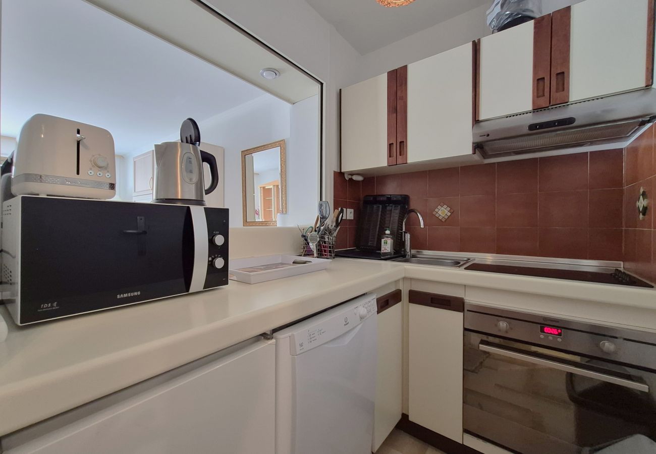 Studio in Cannes - Studio apartment in Gray d'Albion, central Cannes - 50 meters from La Croisette