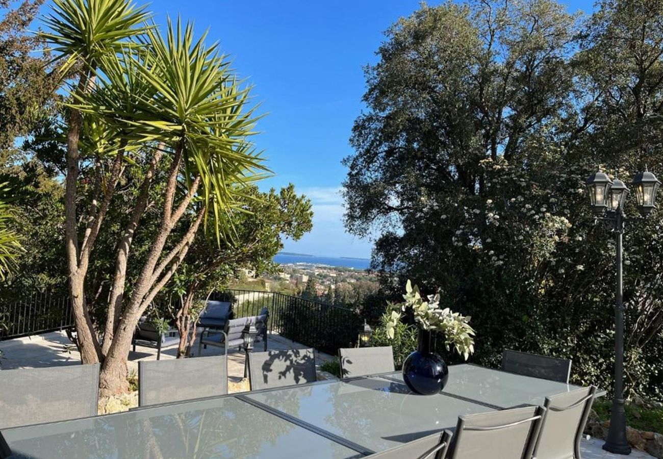 Villa in Mandelieu-la-Napoule - Superb 11-bedroom villa with private pool and sea view - Mandelieu