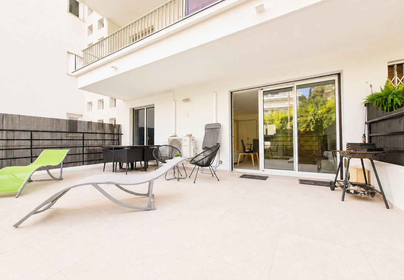 Apartment in Cannes - 2 rooms apartment center of Cannes - 700m from beach