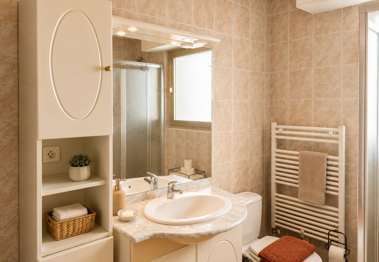 Apartment in Cannes - Beautiful 1-bedroom apartment in a quiet area near the center of Cannes—900 meters from La Croisette