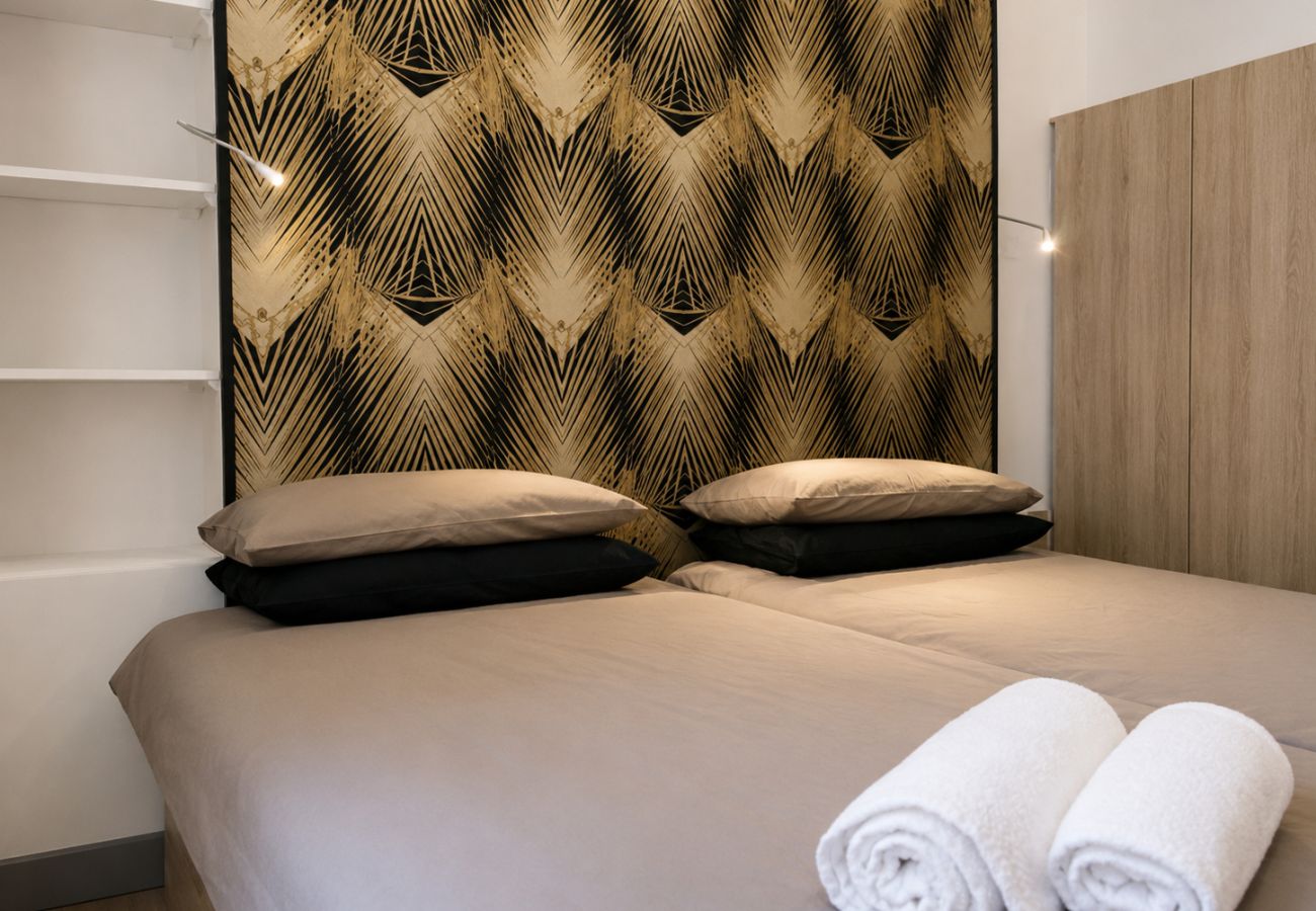Apartment in Cannes - 2-room, air-conditioned apartment in central Cannes—500 meters from the beach