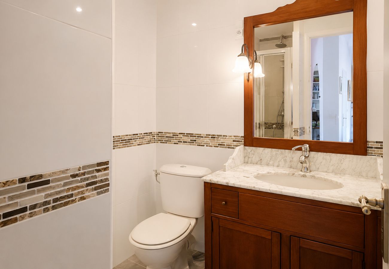 Apartment in Cannes - 2-room apartment in the center of Cannes—700 meters from the Palais and the Croisette