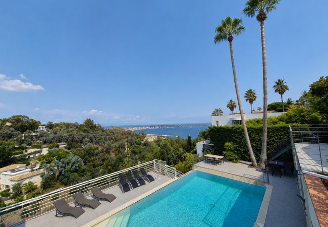Villa in Vallauris - 6-Bedroom Villa with Panoramic sea Views and Pool - Super Cannes