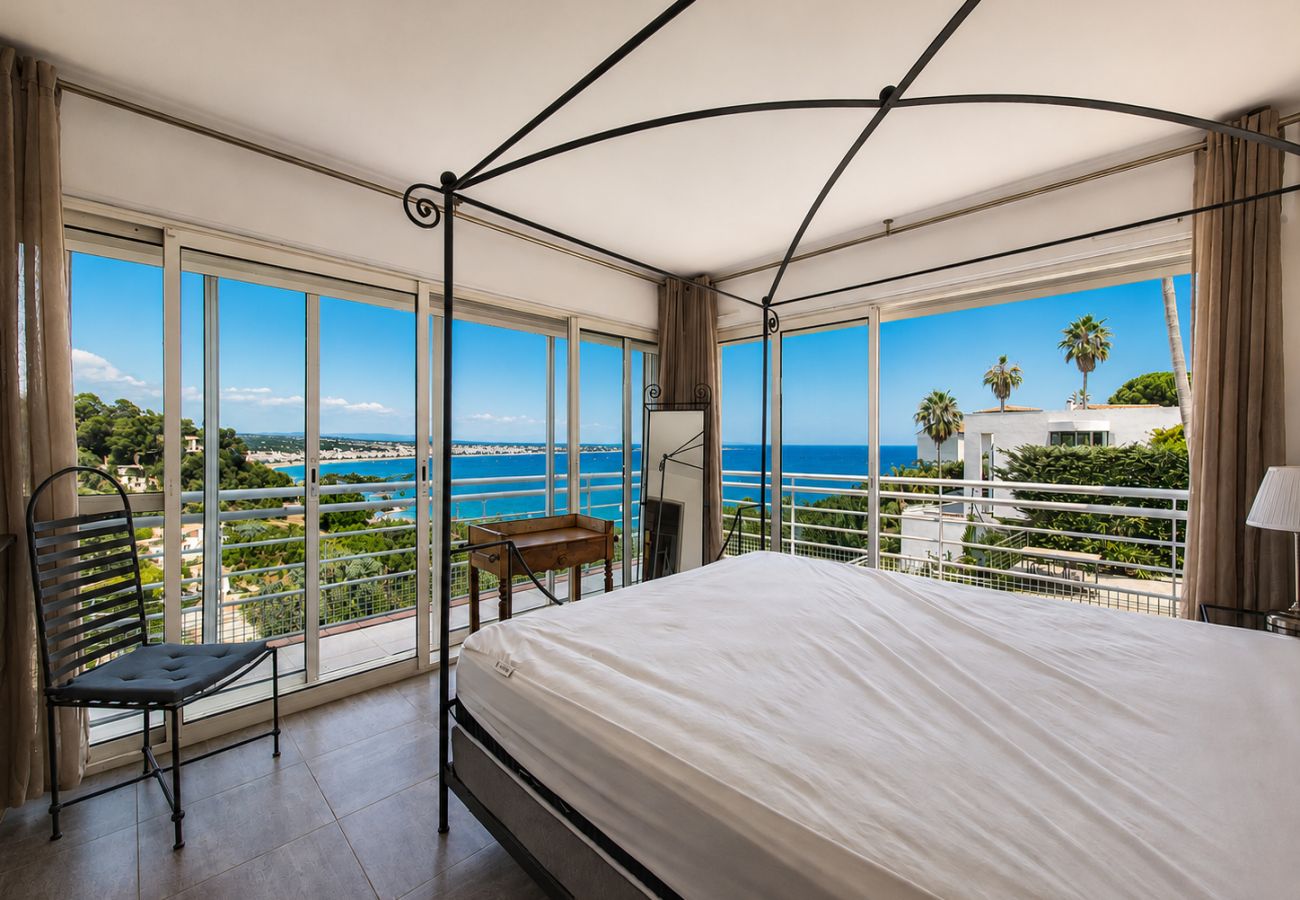 Villa in Vallauris - 6-Bedroom Villa with Panoramic sea Views and Pool - Super Cannes