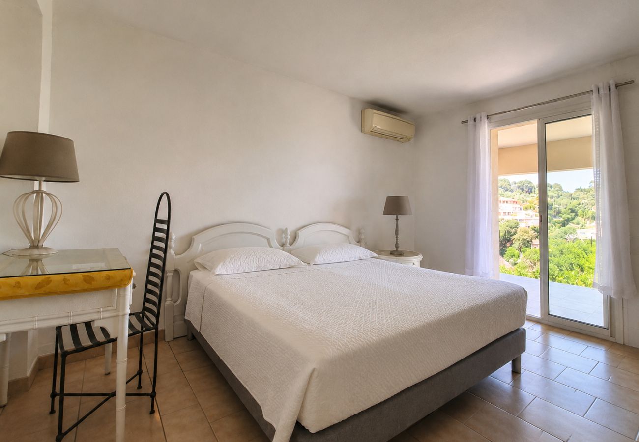 Villa in Vallauris - 6-Bedroom Villa with Panoramic sea Views and Pool - Super Cannes