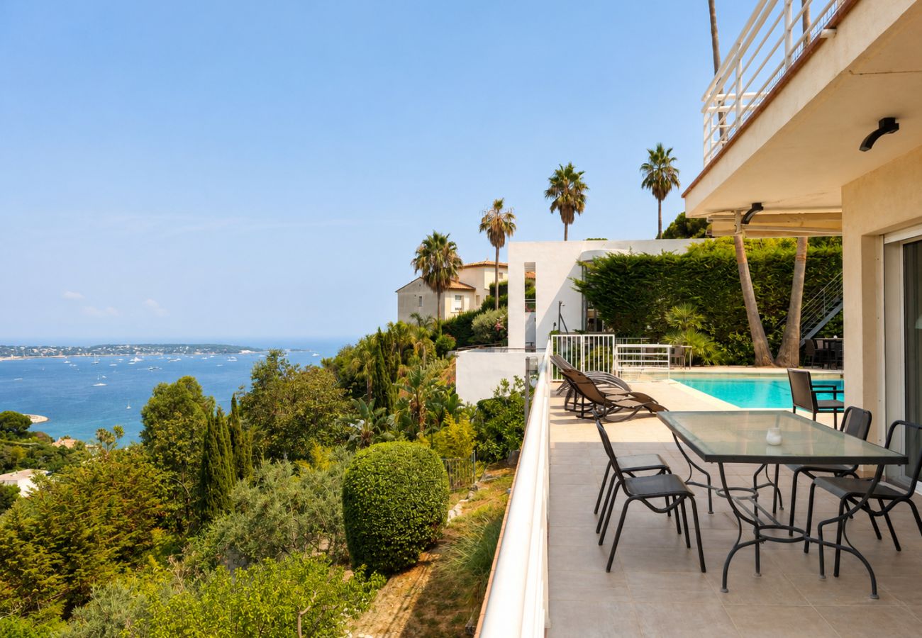 Villa in Vallauris - 6-Bedroom Villa with Panoramic sea Views and Pool - Super Cannes