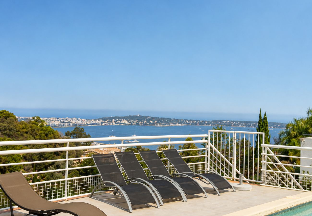Villa in Vallauris - 6-Bedroom Villa with Panoramic sea Views and Pool - Super Cannes