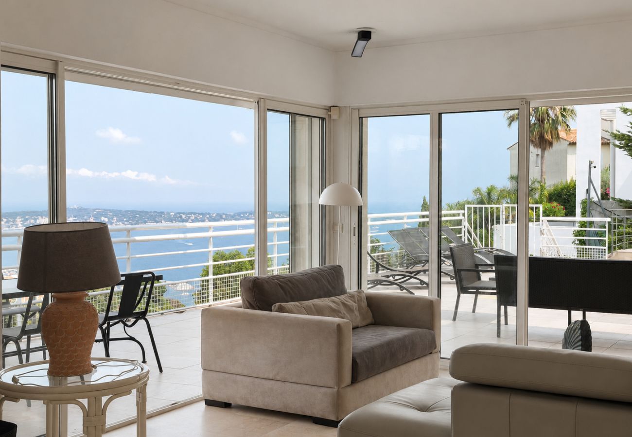 Villa in Vallauris - 6-Bedroom Villa with Panoramic sea Views and Pool - Super Cannes