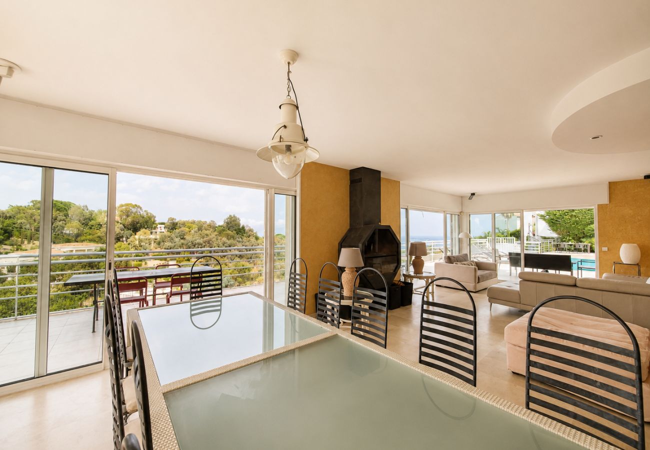 Villa in Vallauris - 6-Bedroom Villa with Panoramic sea Views and Pool - Super Cannes