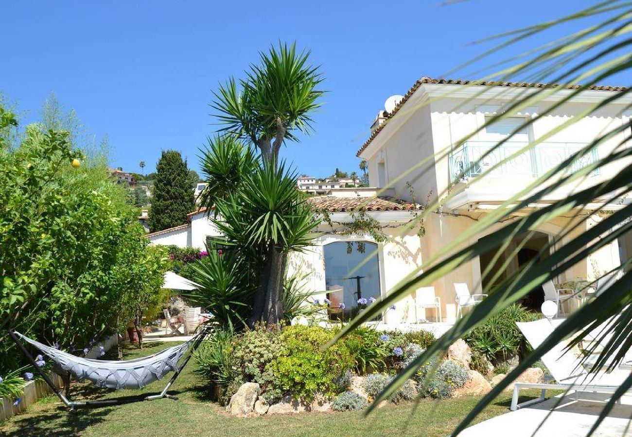 Maison à Vallauris - Villa 4 chambres vue mer et piscine privée 