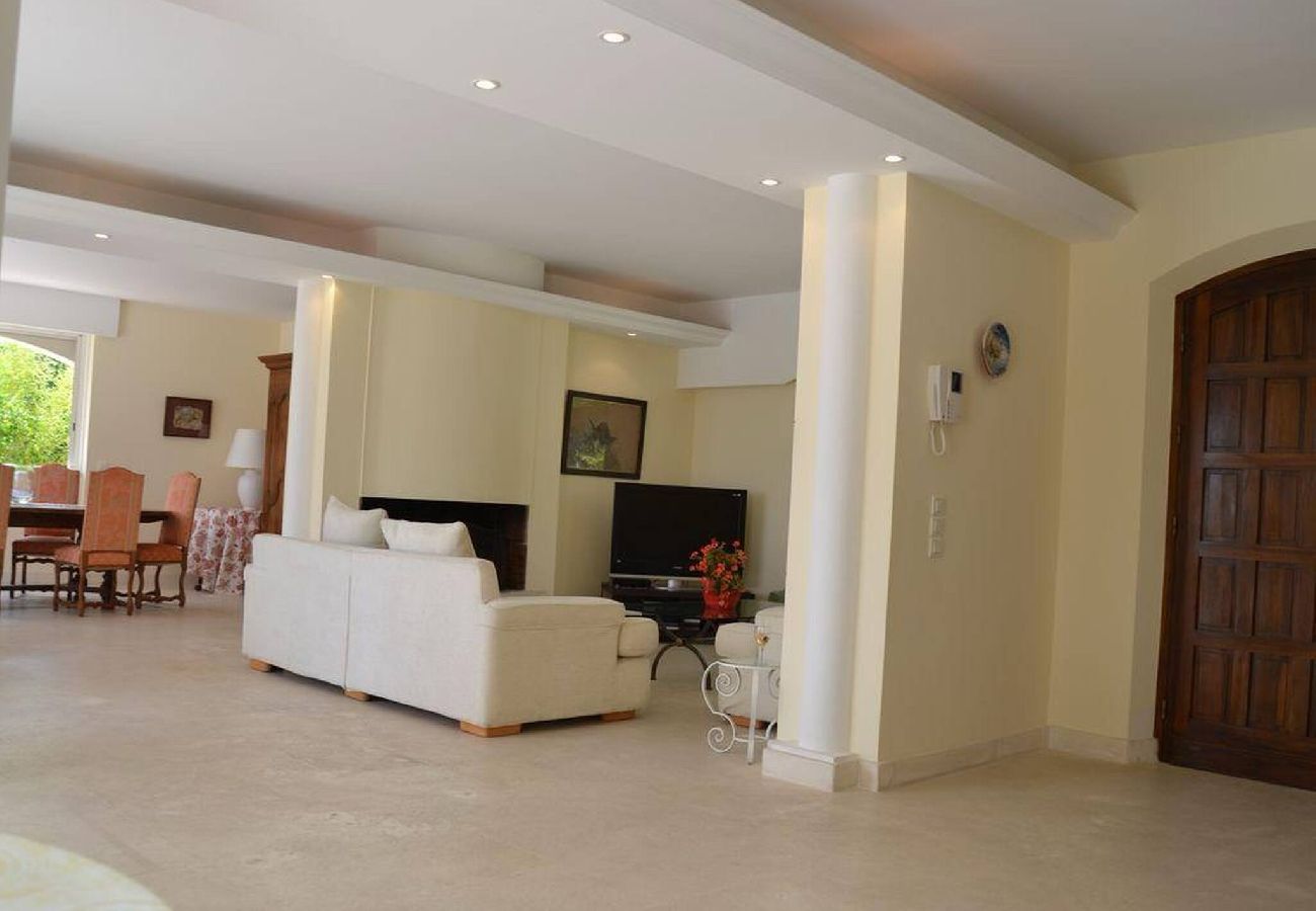 Maison à Vallauris - Villa 4 chambres vue mer et piscine privée 
