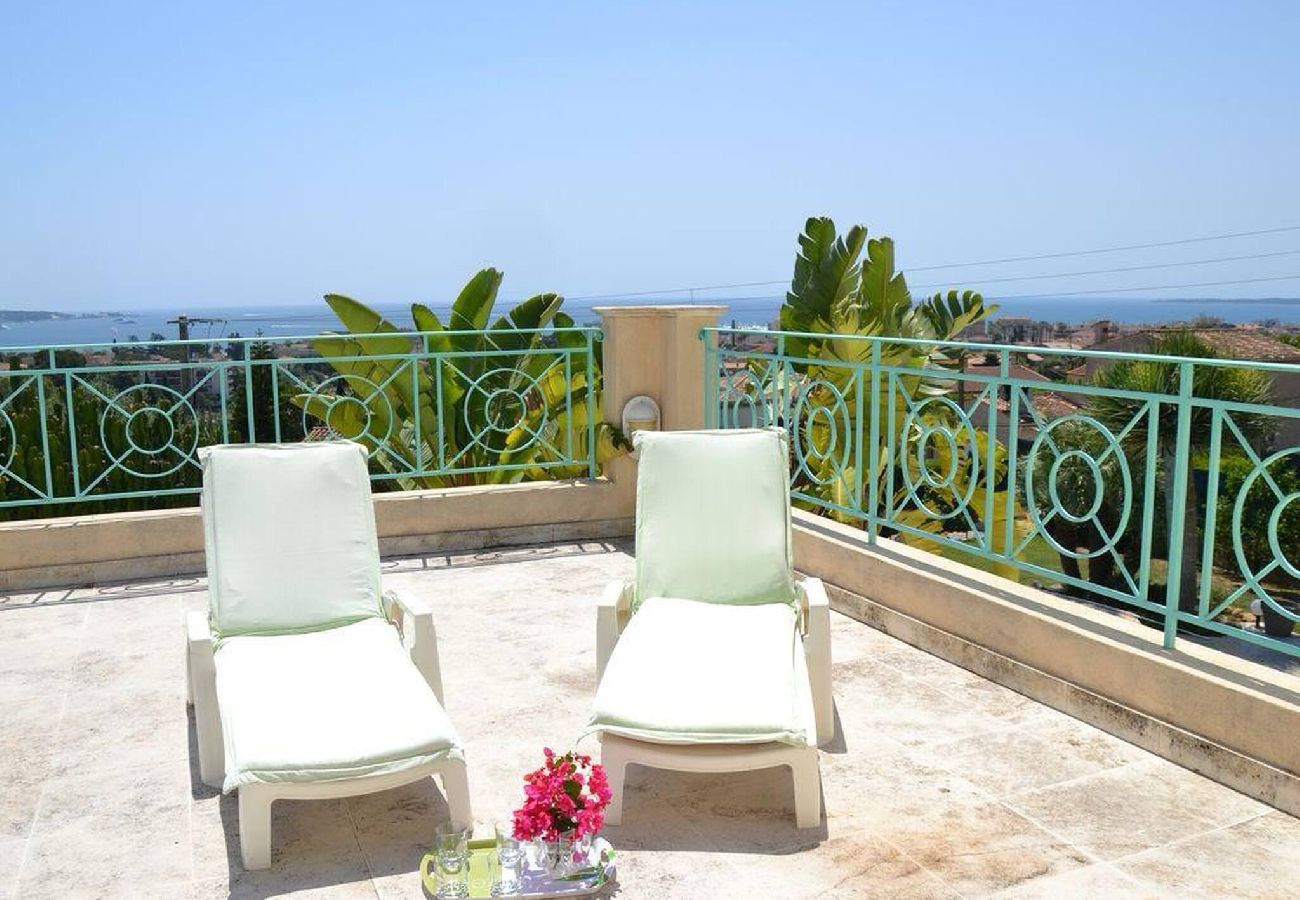 Maison à Vallauris - Villa 4 chambres vue mer et piscine privée 