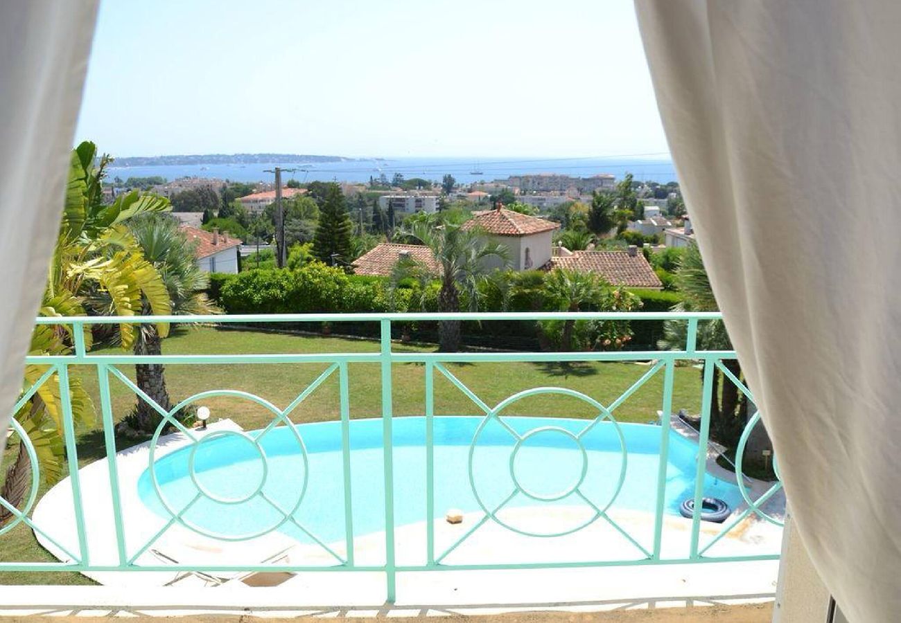 Maison à Vallauris - Villa 4 chambres vue mer et piscine privée 