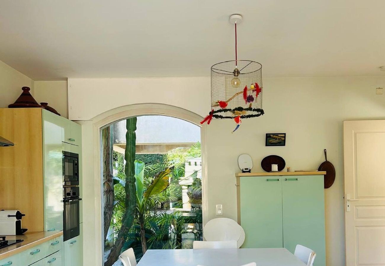 Maison à Vallauris - Villa 4 chambres vue mer et piscine privée 