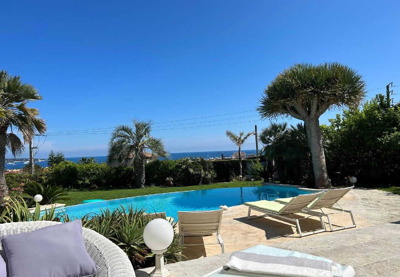 Maison à Vallauris - Villa 4 chambres vue mer et piscine privée 