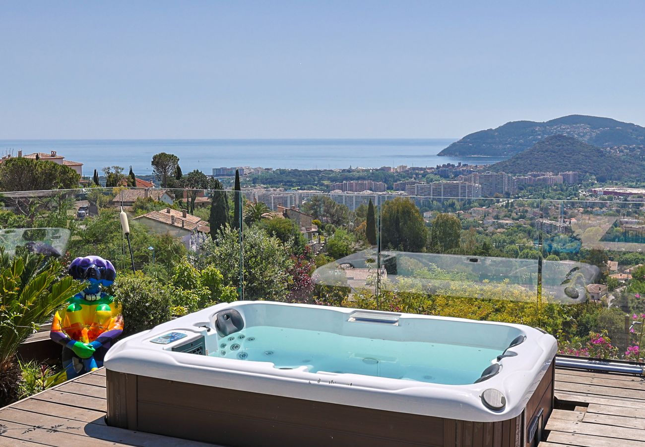 Villa à Mandelieu-la-Napoule - Luxueuse villa 7 chambres avec piscine & jacuzzi