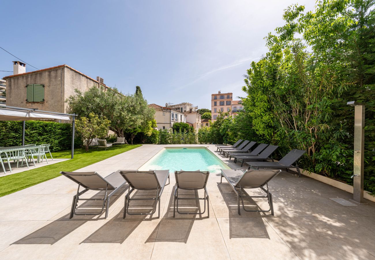 Villa à Cannes - Villa rénovée 5 chambres 1km de la croisette