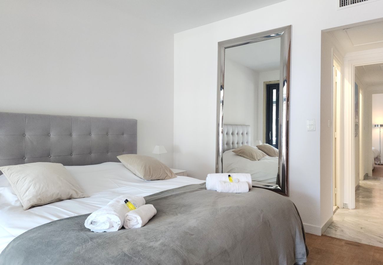 Appartement à Cannes - Appartement 3 chambre vue mer sur la Croisette