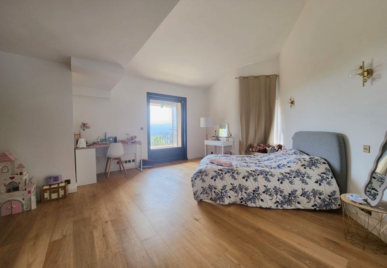 Villa à Mougins - Luxueuse villa 5ch 570m² Mougins - Piscine 