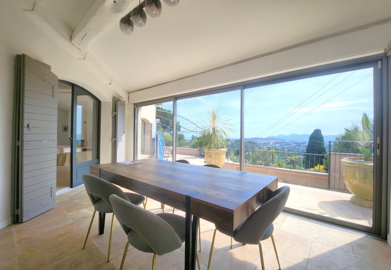 Villa à Mougins - Luxueuse villa 5ch 570m² Mougins - Piscine 