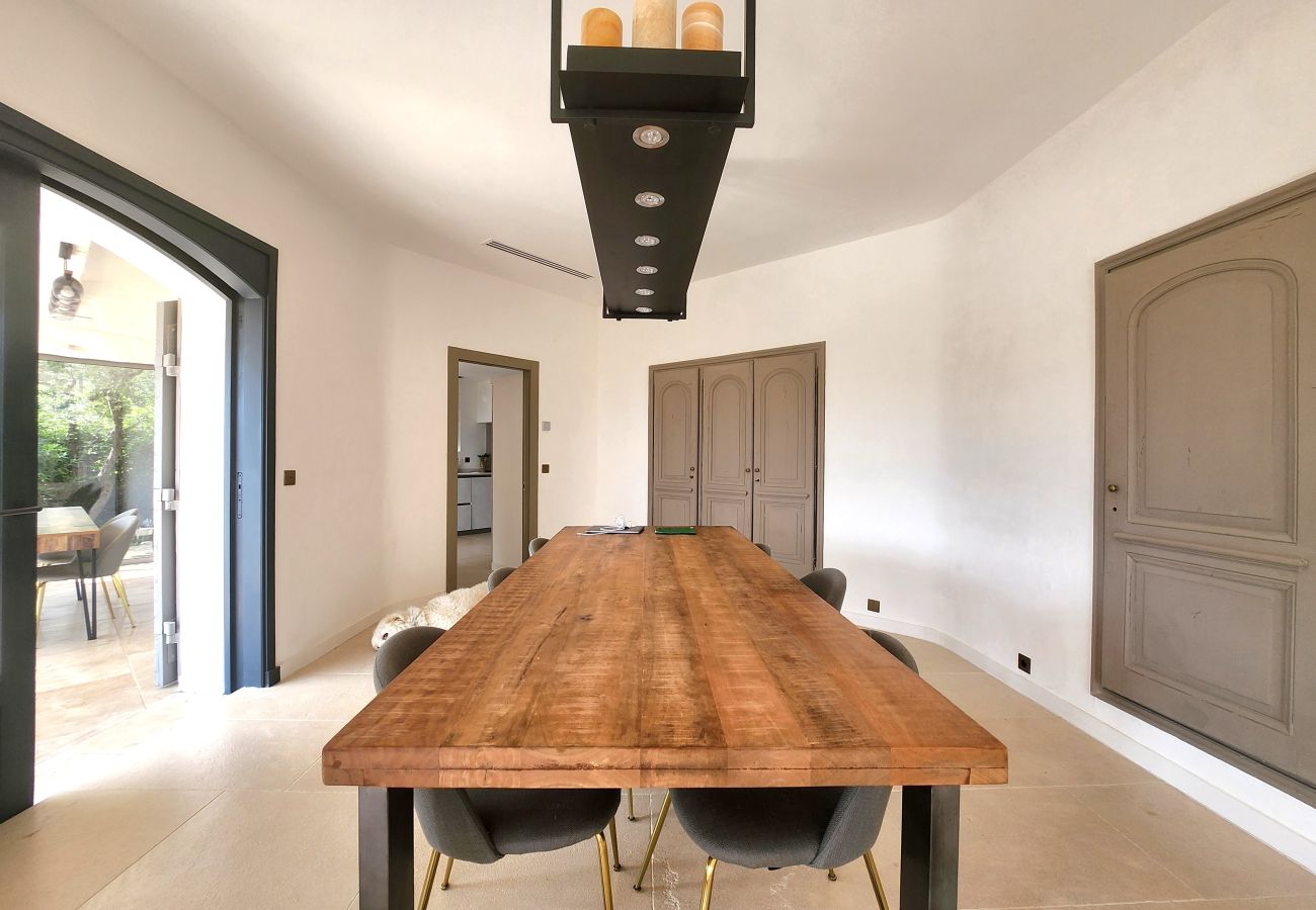 Villa à Mougins - Luxueuse villa 5ch 570m² Mougins - Piscine 