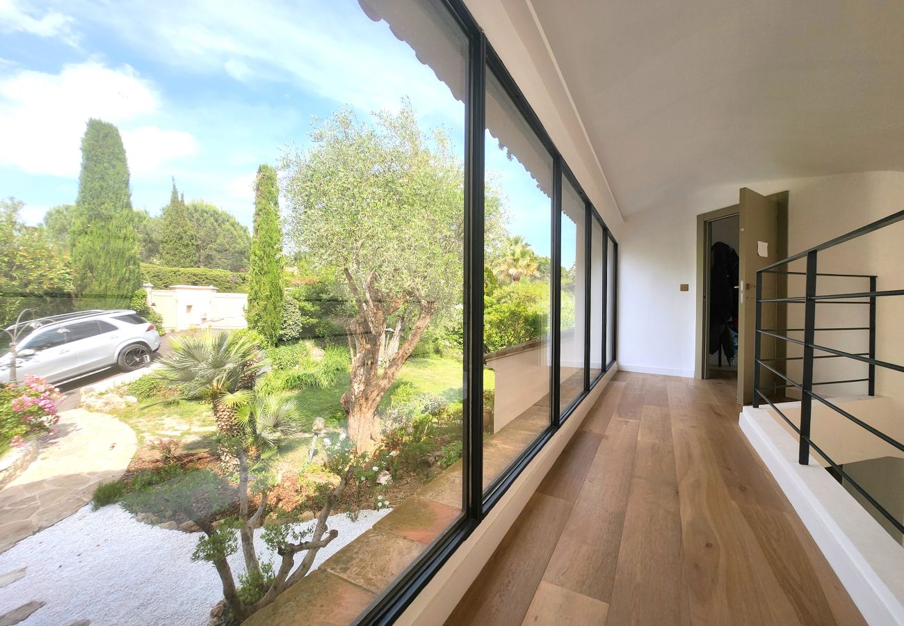 Villa à Mougins - Luxueuse villa 5ch 570m² Mougins - Piscine 