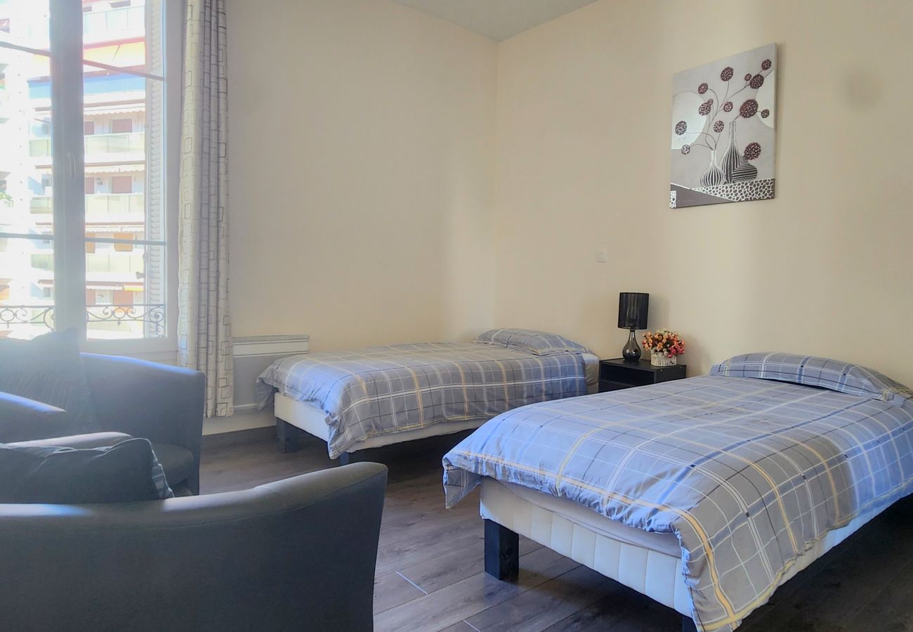 Appartement à Cannes - 3ch centre Cannes avec parking privée - 300m des plages 
