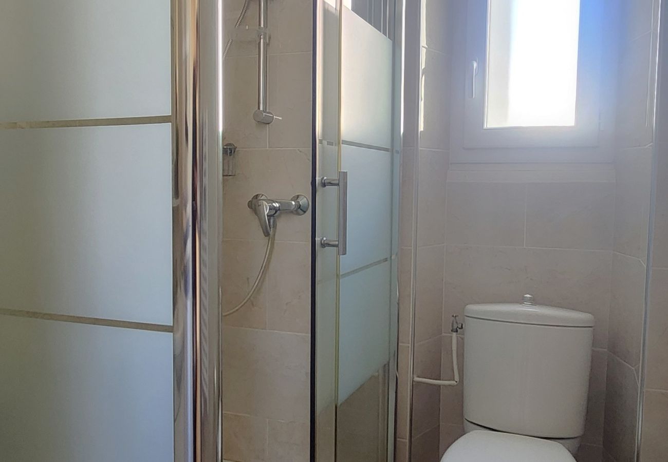 Appartement à Cannes - 3ch centre Cannes avec parking privée - 300m des plages 