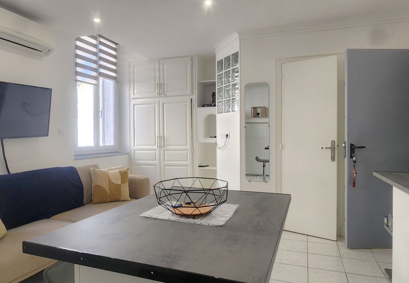 Studio à Cannes - Charmant studio centre Cannes - 700m de la croisette