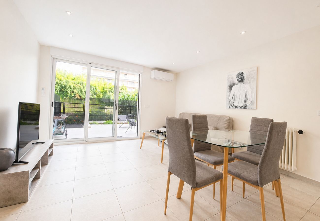 Appartement à Cannes - Appartement 2p centre Cannes - 700m de la plage