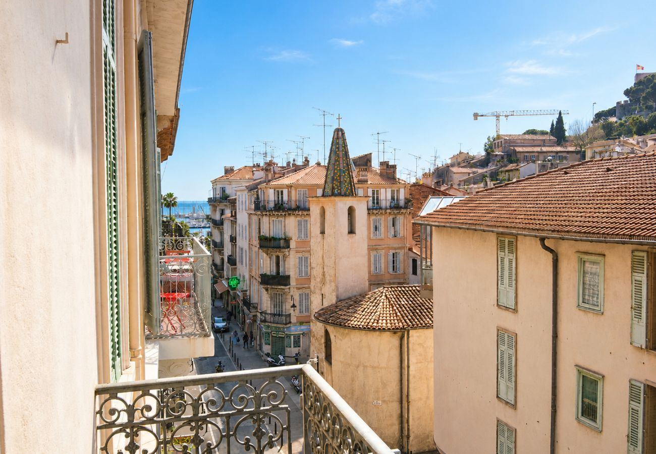 Appartement à Cannes - 2p au centre de Cannes - 700m du palais et de la Croisette
