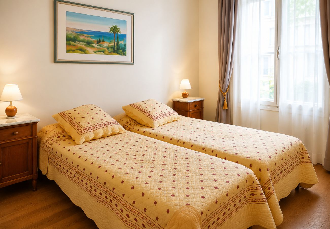 Appartement à Cannes - 2p au centre de Cannes - 700m du palais et de la Croisette